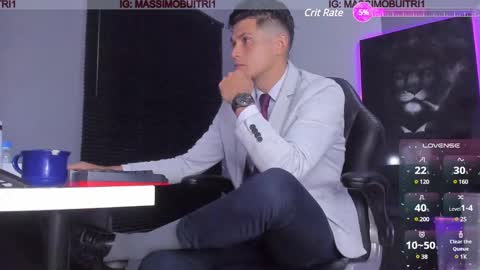 Snapshot of massimo_g chatting on 01-18-25, 11:55 I am Massimo online show from 01-18-25, 11:55