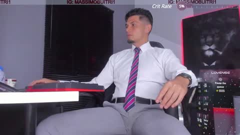 Snapshot of massimo_g chatting on 01-21-25, 12:36 I am Massimo online show from 01-21-25, 12:36