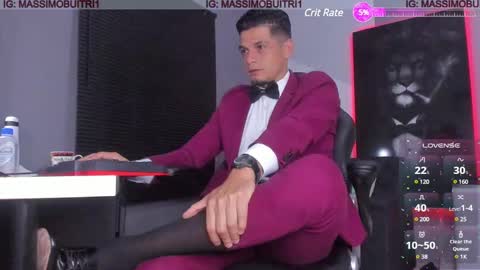 Snapshot of massimo_g chatting on 01-23-25, 01:51 I am Massimo online show from 01-23-25, 01:51