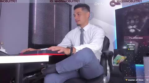 Snapshot of massimo_g chatting on 01-30-25, 02:47 I am Massimo online show from 01-30-25, 02:47