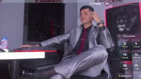 Snapshot of massimo_g chatting on 02-02-25, 12:09 I am Massimo online show from 02-02-25, 12:09