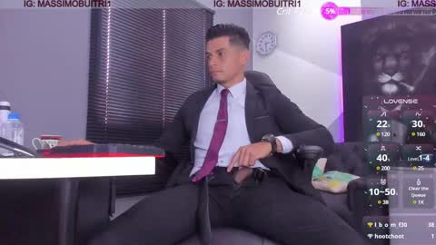 Snapshot of massimo_g chatting on 02-14-25, 05:14 I am Massimo online show from 02-14-25, 05:14