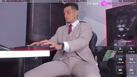 Snapshot of massimo_g chatting on 02-16-25, 01:38 I am Massimo online show from 02-16-25, 01:38