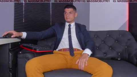 I am Massimo online show from 11-25-25, 02:28