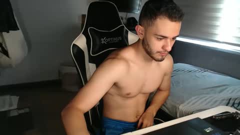 massimo online show from 11-26-25, 02:40