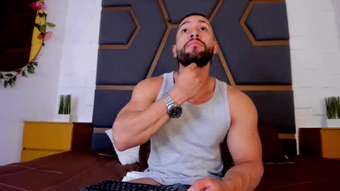 Snapshot of massimofiore_ chatting on 12-03-25, 03:25 Massimo online show from 12-03-25, 03:25