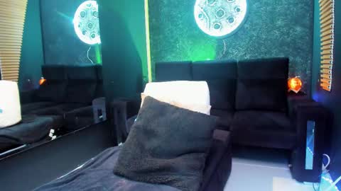 massimowalton2 online show from 12-18-24, 04:20