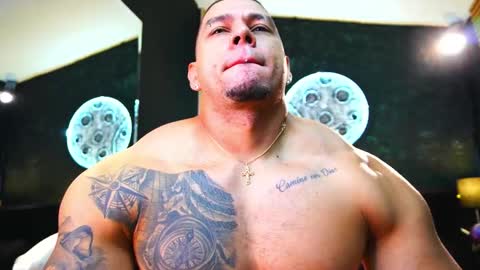 massimowalton2 online show from 11-15-25, 02:02