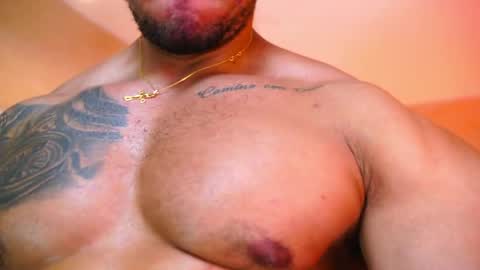 Snapshot of massimowalton2 chatting on 05-11-26, 04:04 massimowalton2 online show from 05-11-26, 04:04