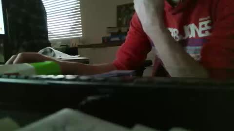 Snapshot of mastax15 chatting on 10-08-25, 02:58 mastax15 online show from 10-08-25, 02:58