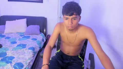 Snapshot of master_boy28 chatting on 02-06-25, 02:22 master_boy28 online show from 02-06-25, 02:22