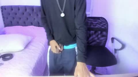 Snapshot of master_boy28 chatting on 02-27-25, 04:20 master_boy28 online show from 02-27-25, 04:20