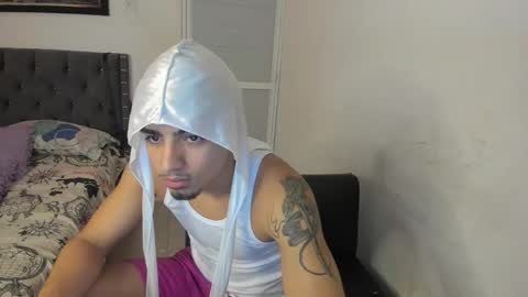 Snapshot of master_boy28 chatting on 09-11-25, 06:57 master_boy28 online show from 09-11-25, 06:57