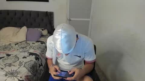 Snapshot of master_boy28 chatting on 09-16-25, 06:36 master_boy28 online show from 09-16-25, 06:36