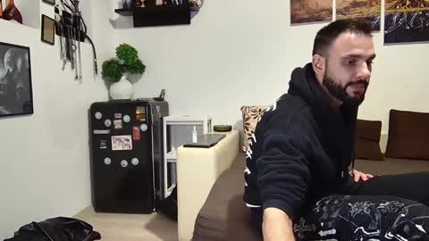 Snapshot of master_roberto333 chatting on 01-10-25, 06:17 SIR online show from 01-10-25, 06:17