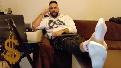 Snapshot of master_roberto333 chatting on 12-01-25, 11:54 SIR online show from 12-01-25, 11:54