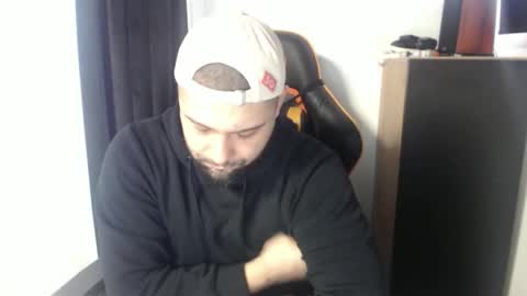 Snapshot of master_robertos chatting on 01-06-26, 01:26 Robertos online show from 01-06-26, 01:26