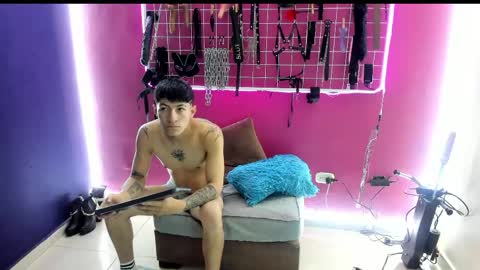 Axel And Melany online show from 04-16-26, 12:39