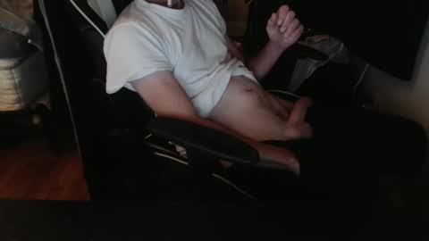 Snapshot of masterbatemike1 chatting on 05-24-26, 09:25 MasterbateMike online show from 05-24-26, 09:25