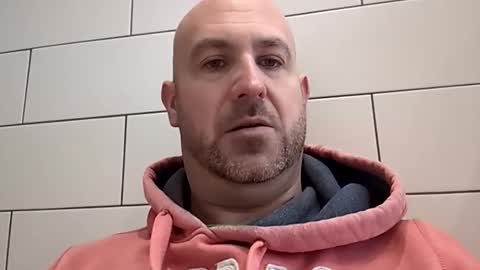 Snapshot of masterclass69er chatting on 11-17-25, 10:32 Bob online show from 11-17-25, 10:32