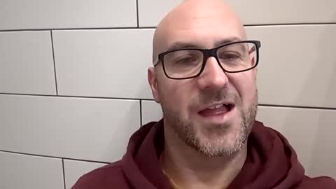 Snapshot of masterclass69er chatting on 02-11-26, 10:53 Bob online show from 02-11-26, 10:53