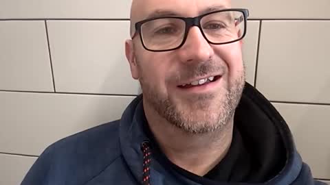 Snapshot of masterclass69er chatting on 03-05-26, 10:11 Bob online show from 03-05-26, 10:11