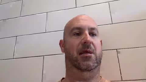 Snapshot of masterclass69er chatting on 06-22-26, 08:11 Bob online show from 06-22-26, 08:11
