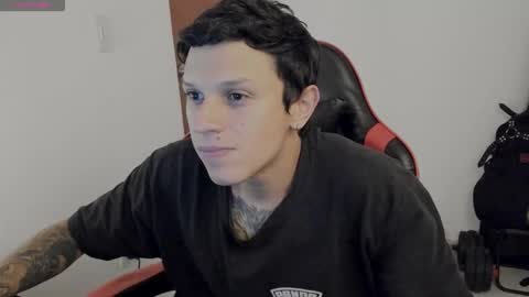 Snapshot of masterdave7 chatting on 10-07-25, 12:08 Dave online show from 10-07-25, 12:08