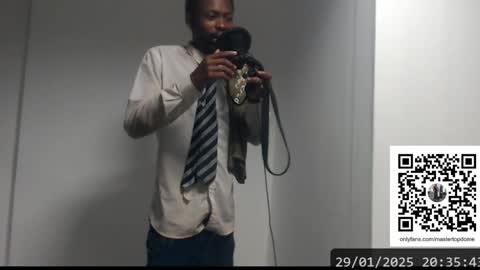 Snapshot of masterdomfuck chatting on 01-29-25, 11:35 Masterdomfuck online show from 01-29-25, 11:35