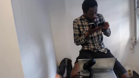 Snapshot of masterdomfuck chatting on 02-04-25, 07:22 Masterdomfuck online show from 02-04-25, 07:22