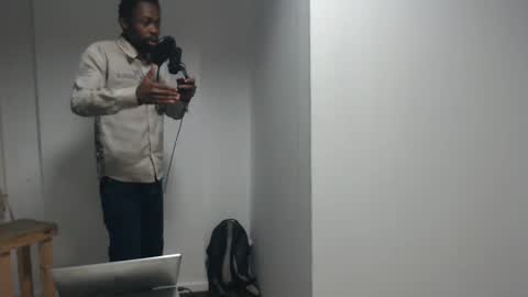 Snapshot of masterdomfuck chatting on 02-11-25, 02:57 Masterdomfuck online show from 02-11-25, 02:57