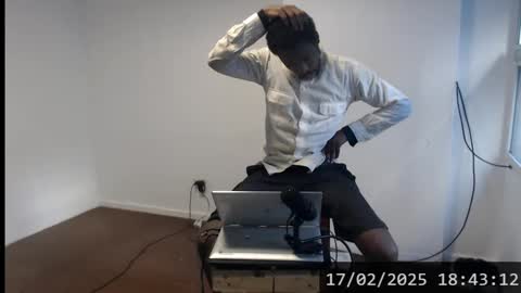 Snapshot of masterdomfuck chatting on 02-17-25, 09:41 Masterdomfuck online show from 02-17-25, 09:41