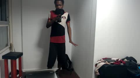 Snapshot of masterdomfuck chatting on 03-08-25, 01:06 Masterdomfuck online show from 03-08-25, 01:06