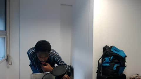 Snapshot of masterdomfuck chatting on 03-10-25, 09:40 Masterdomfuck online show from 03-10-25, 09:40