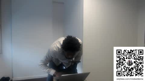 Snapshot of masterdomfuck chatting on 09-12-25, 11:32 Masterdomfuck online show from 09-12-25, 11:32