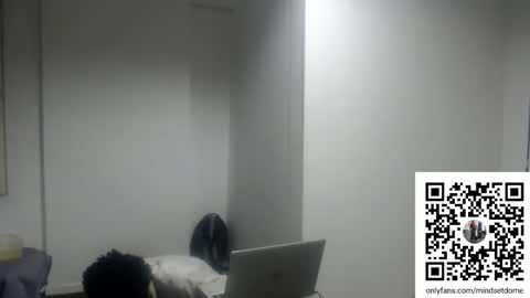 Snapshot of masterdomfuck chatting on 09-12-25, 11:37 Masterdomfuck online show from 09-12-25, 11:37