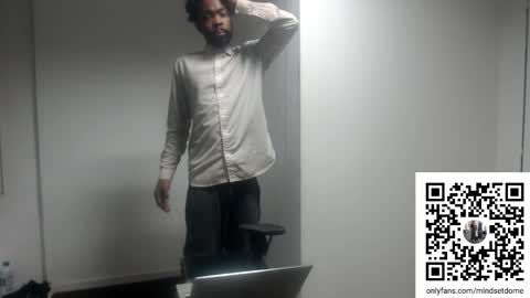 Snapshot of masterdomfuck chatting on 09-19-25, 12:34 Masterdomfuck online show from 09-19-25, 12:34