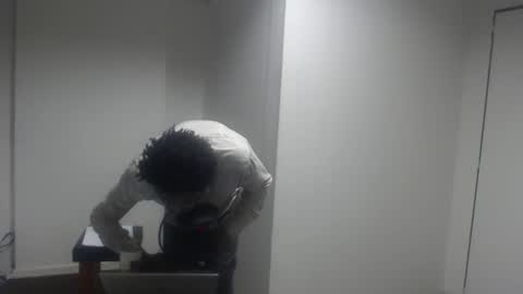 Snapshot of masterdomfuck chatting on 10-03-25, 03:03 Masterdomfuck online show from 10-03-25, 03:03