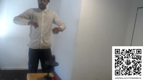 Snapshot of masterdomfuck chatting on 10-13-25, 03:01 Masterdomfuck online show from 10-13-25, 03:01