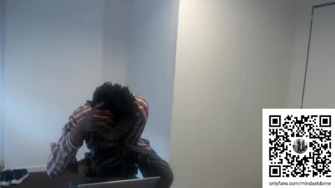 Snapshot of masterdomfuck chatting on 10-19-25, 02:18 Masterdomfuck online show from 10-19-25, 02:18