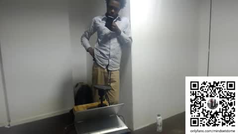 Snapshot of masterdomfuck chatting on 11-13-25, 11:25 Masterdomfuck online show from 11-13-25, 11:25