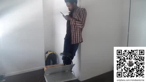 Snapshot of masterdomfuck chatting on 11-14-25, 04:17 Masterdomfuck online show from 11-14-25, 04:17