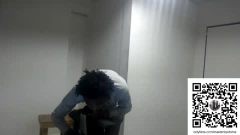 Snapshot of masterdomfuck chatting on 11-24-25, 12:21 Masterdomfuck online show from 11-24-25, 12:21