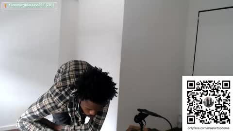 Snapshot of masterdomfuck chatting on 11-30-25, 02:43 Masterdomfuck online show from 11-30-25, 02:43