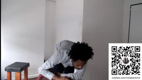 Snapshot of masterdomfuck chatting on 12-14-25, 02:11 Masterdomfuck online show from 12-14-25, 02:11