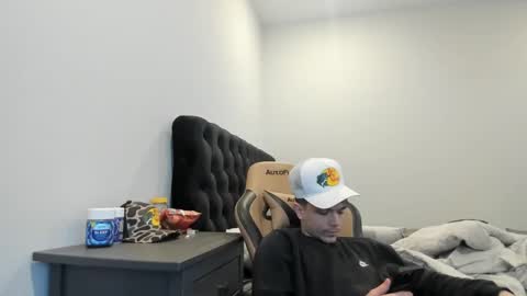 masterjizz1_0 online show from 12-17-24, 04:01