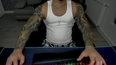 Snapshot of masterkingmuscle chatting on 01-08-25, 09:23 masterkingmuscle online show from 01-08-25, 09:23