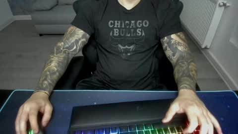 Snapshot of masterkingmuscle chatting on 01-14-25, 09:41 masterkingmuscle online show from 01-14-25, 09:41