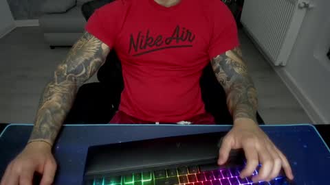 Snapshot of masterkingmuscle chatting on 01-22-25, 09:10 masterkingmuscle online show from 01-22-25, 09:10