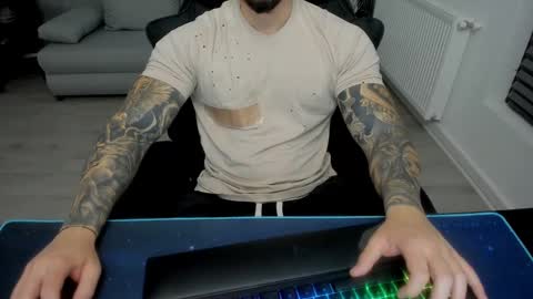 Snapshot of masterkingmuscle chatting on 02-16-25, 06:54 masterkingmuscle online show from 02-16-25, 06:54